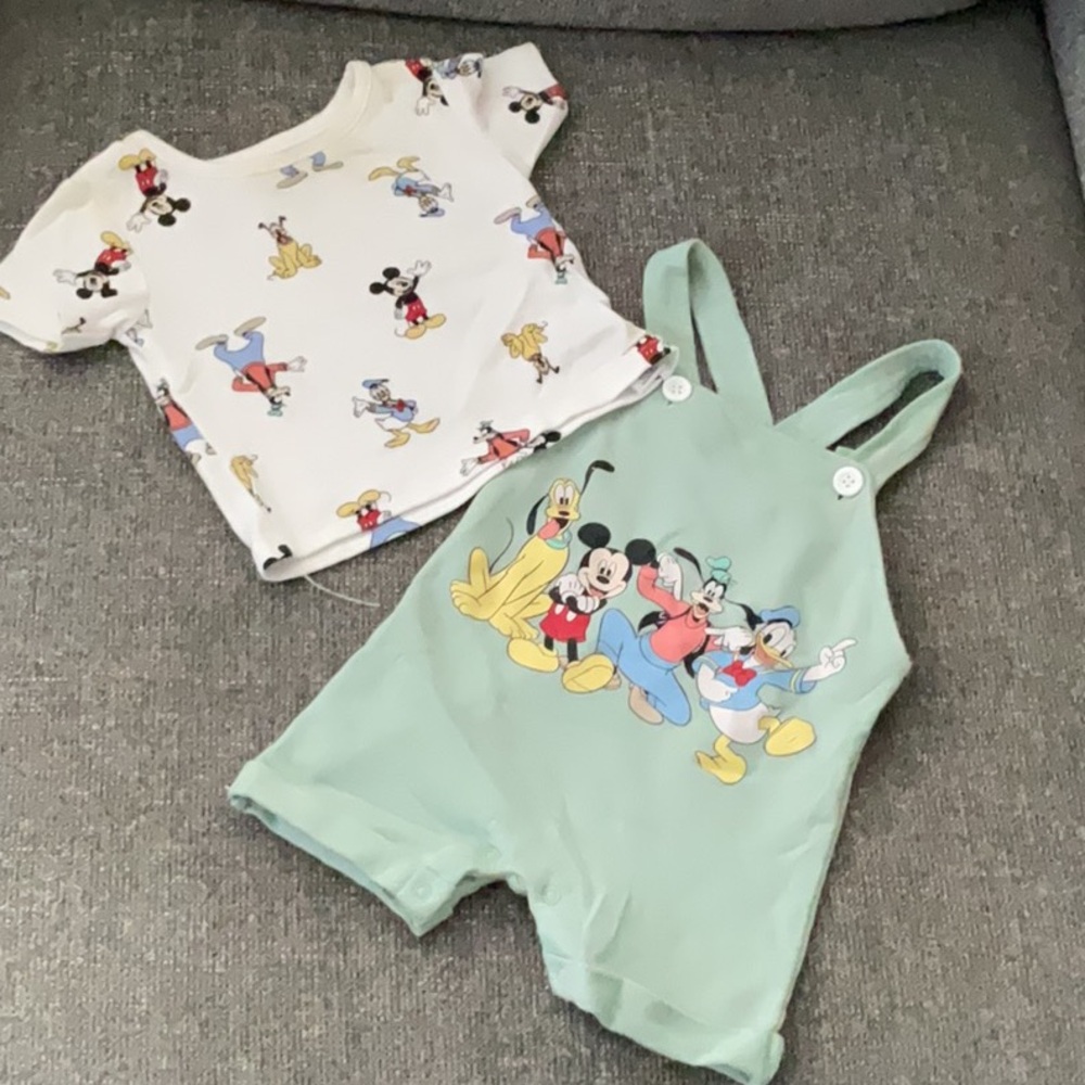 Disney Mickey & Friends Bodysuit Set